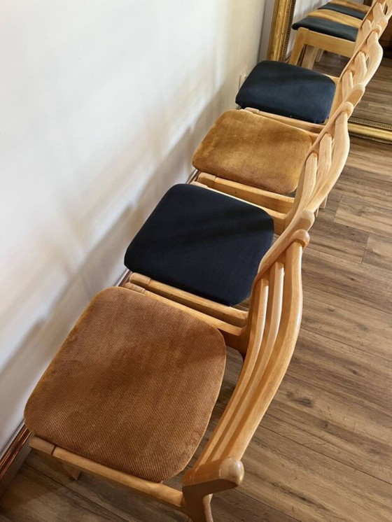 Image 1 of 4 sedie in legno e tessuto a coste