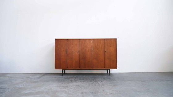 Image 1 of "TORVIK" vintage dressoir/commode uit het midden van de 20e eeuw