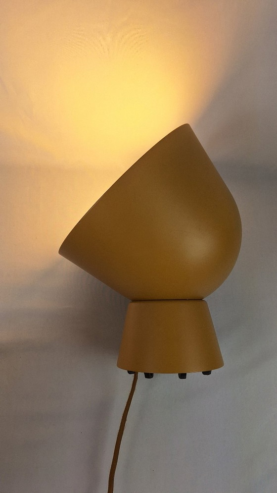 Paar senffarbener PS 2017 Lampen – Tischlampen, Metal (photo 4 of 20)