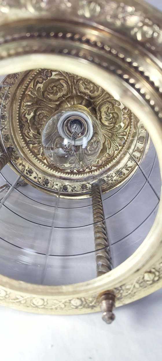 Image 1 of Plafonnier en laiton et cristal. Espagne, années 1940.