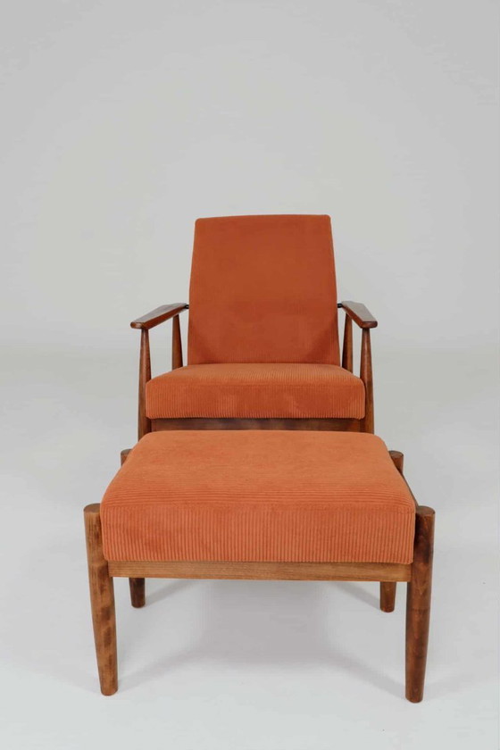 Image 1 of Fauteuil et repose-pieds vintage en velours côtelé orange papaye