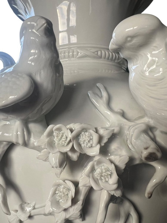 Image 1 of A.K. Kaiser porcelain vase with graceful handcrafted birds - courting blue tits - A masterpiece of porcelain art.