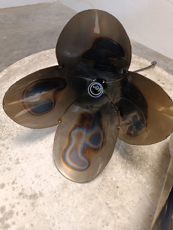 Image 1 of Set di 2 lampade a sospensione in metallo a forma di fiore