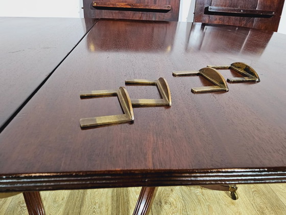 Image 1 of Elegant Georgian Dining Table, 2nd half of the 19th Century - Classic/Walnut