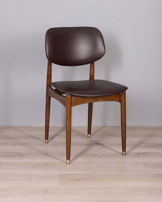 Image 1 of Set di 8 sedie vintage anni '60 in legno e pelle, disegnate da Anonima Castelli.