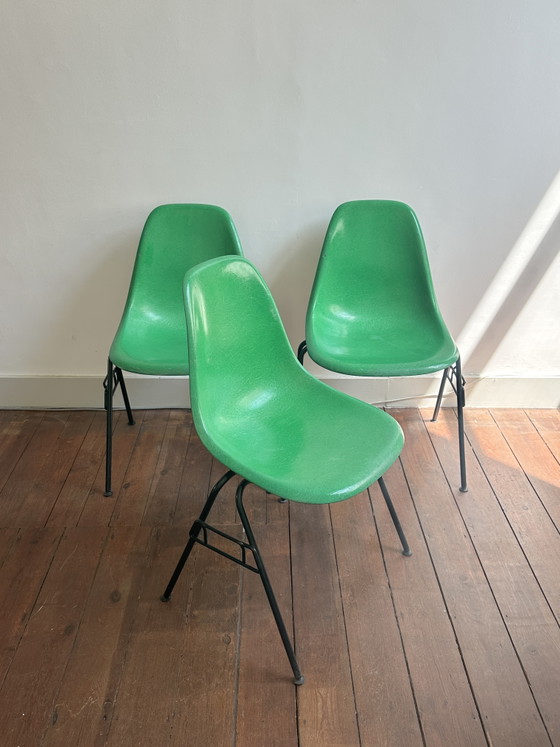 Image 1 of 3 chaises Eames DSS