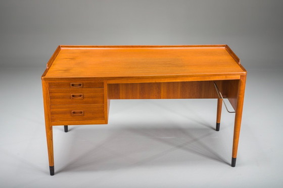 Image 1 of  Skandinavisch-moderner Teakholz-Schreibtisch, zugeschrieben H. Brockmann Petersen für Poul M. Jessen, 1960er Jahre