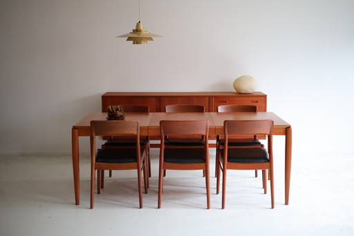 Set van 6 eetkamerstoelen, Henning Kjaernulf