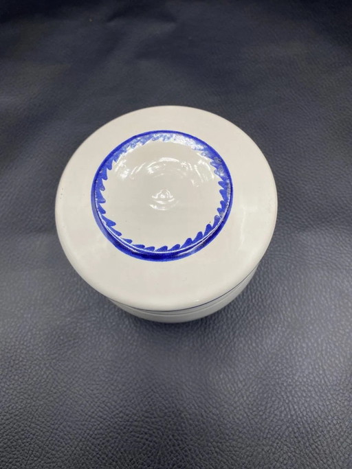 White Porcelain Fresh Cheese Pot, Cobalt Blue Trim, Draining Lid – decoratieve objecten (photo 2 of 5)