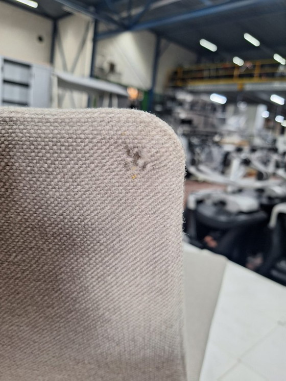1x Arper Catifa 80 lounge armchair – Chairs and lounge chairs, Metal, Textile (photo 7 of 7)