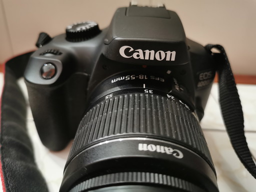 Canon EOS 4000D + objectif EF-S 18-55 mm – Excellent état