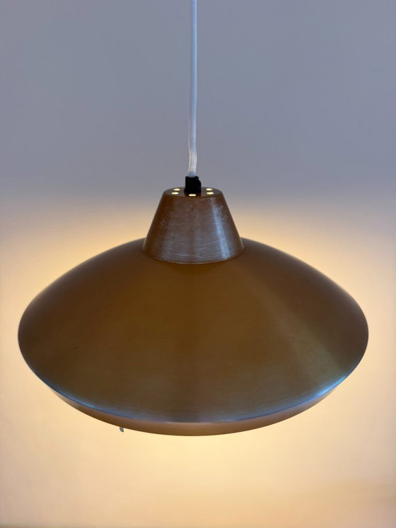 Lampada di design danese vintage - Lampada in bronzo con diffusore – Danish design, Lampade a sospensione (photo 3 of 7)