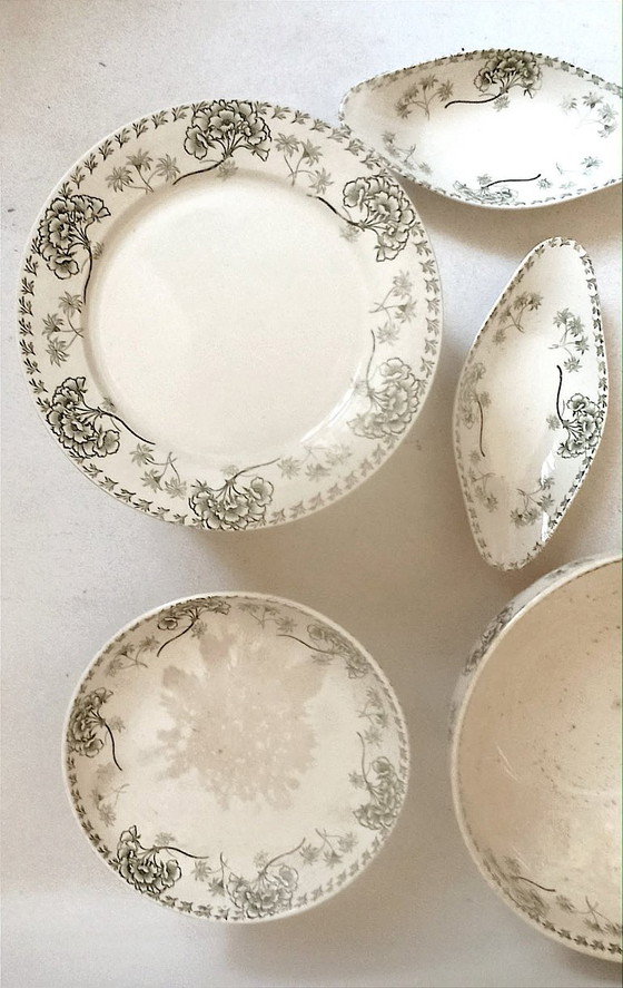 Palmyre Sarreguemines 24-Piece Crockery Set, Early 20th Century – Ceramic (photo 4 of 11)
