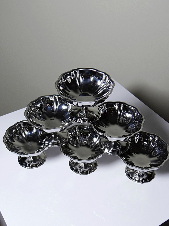 Image 1 of 6 Vintage-style bistro-style stainless steel dessert bowls on feet