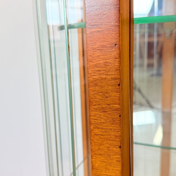 Image 1 of Stijlvolle art-deco vitrine met bloemgravure