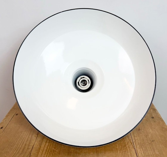Image 1 of Industriële hanglamp van wit emaille van Benjamin USA, jaren 60.