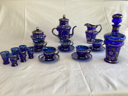 Zeldzaam Italiaans kobaltblauw glazen koffie- en likeurservies met zilverdecor – 21-delig – ca. 1950-1970
