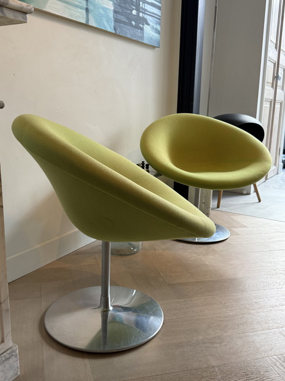 Image 1 of 2x Globo pequeño Artifort, Pierre Paulin