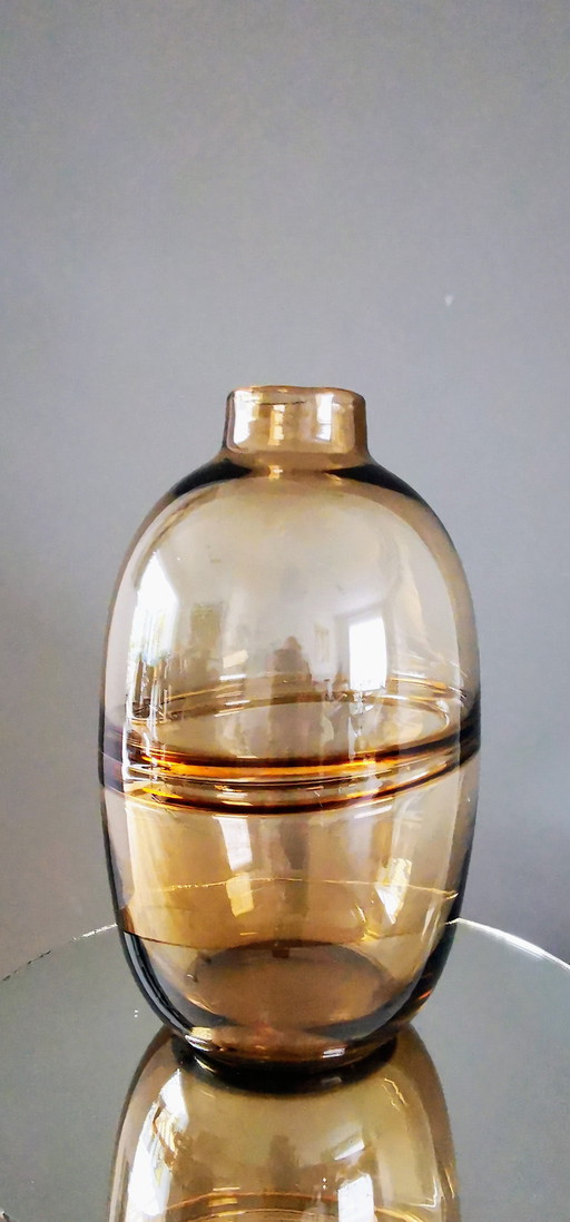 Japandi vase, amber tint with gold reflex, 