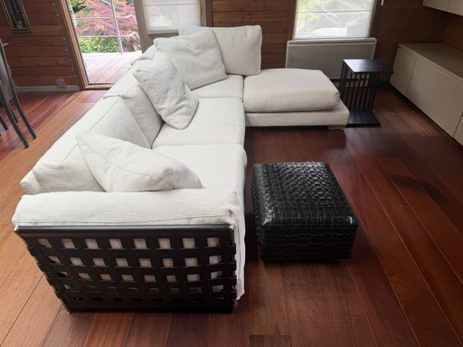 Canapé Flexform avec pouf et table d'appoint assortis