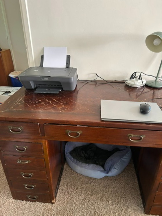 Image 1 of Houten bureau antiek met 13 laatjes