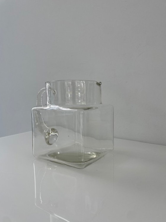 Image 1 of Jarra de cristal de diseño, forma cúbica, 1,5 L, soplada a mano.
