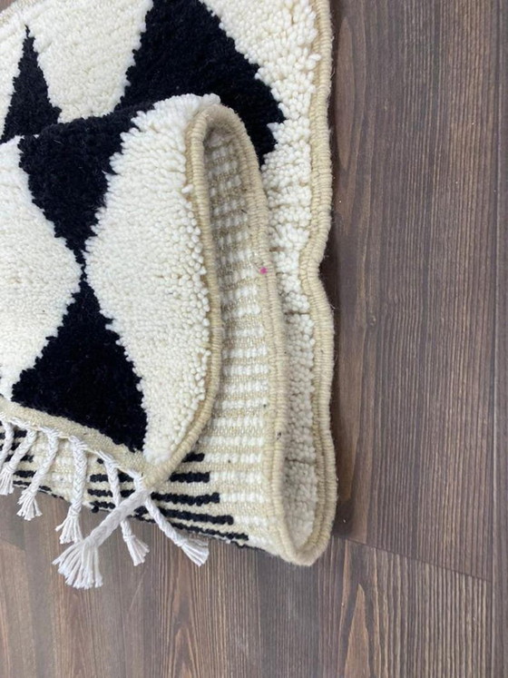 Handmade Black-White Wool Rug 150/200cm – Rugs & carpets (photo 2 of 5)