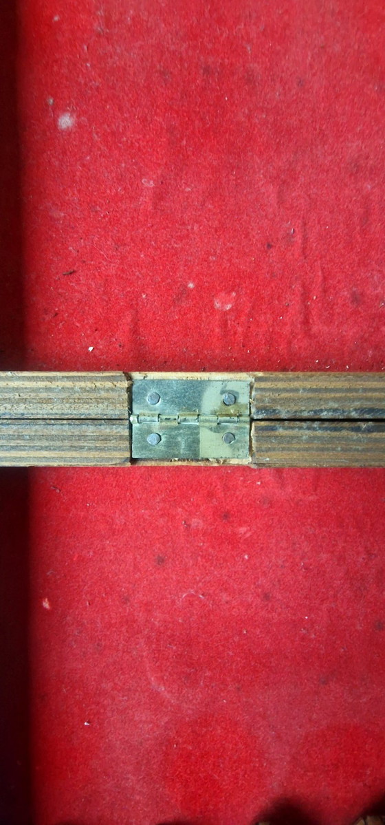 Image 1 of  Magnifique échiquier en bois vintage fait à la main avec des pièces uniques