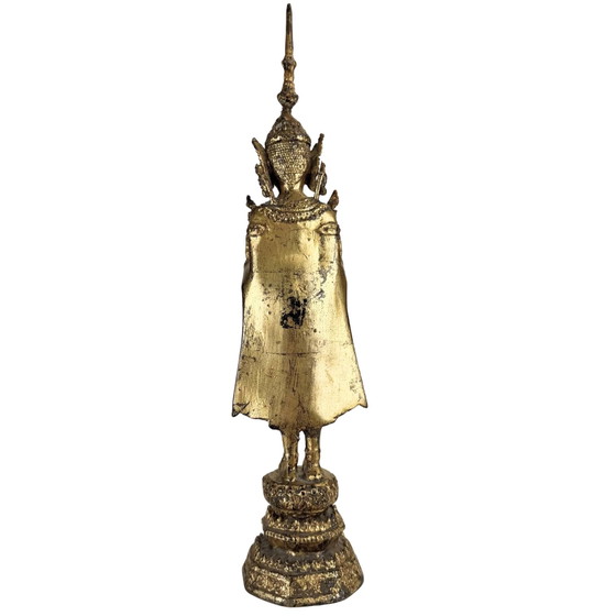 Statua di Buddha Thai Dorata – Buddha Reale Rattanakosin con Abhaya Mudra – Circa – Sculture, Bronze, Brass (photo 5 of 10)