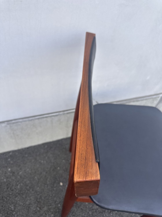 Image 1 of Set van 4 Scandinavische teakhouten stoelen van Hans Olsen voor Frem Røjle – Denemarken, jaren 60