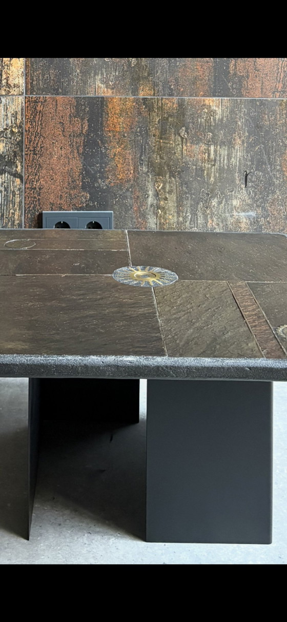 Image 1 of Table basse brutaliste