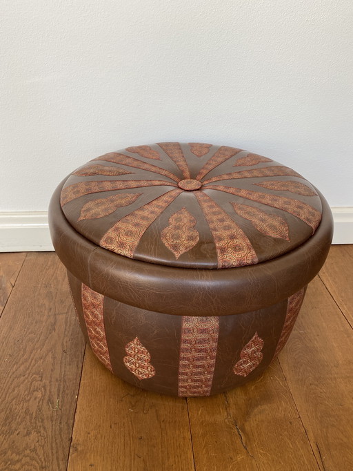 Leather Pouf With Storage Compartment