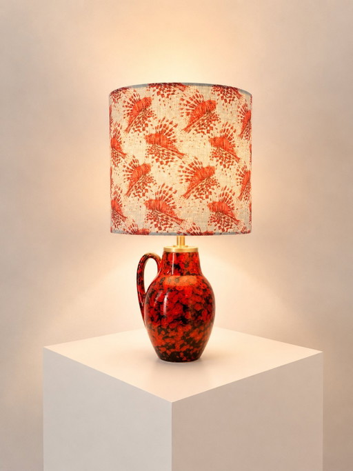 Small cordless table lamp made from Scheurich vase with dragonfish shade
