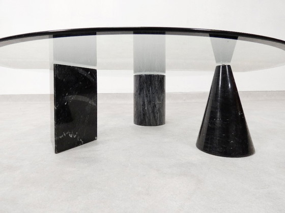 Image 1 of Table basse vintage italienne en marbre avec plateau en verre