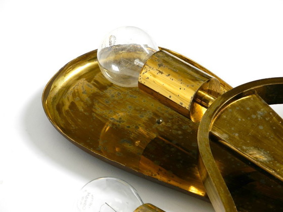 Image 1 of Grande e pesante applique in ottone della metà del secolo scorso proveniente da una chiesa tedesca