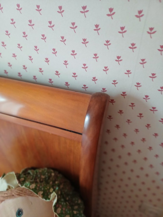 Vintage/moderne slaapkamer, massieve notelaar, bed 1,40m, 1 nachtkast, 1 kast 2 deuren – Eenpersoonsbedden (photo 5 of 5)