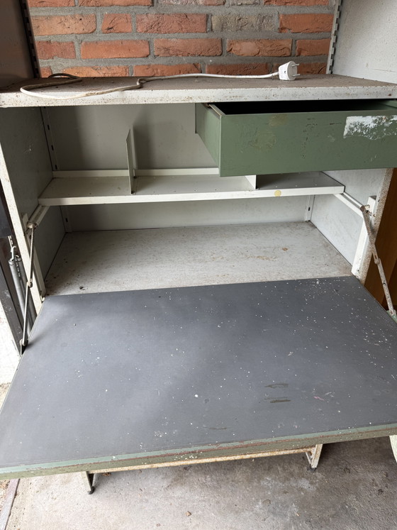 Image 1 of Jaren 60 Gispen bureau