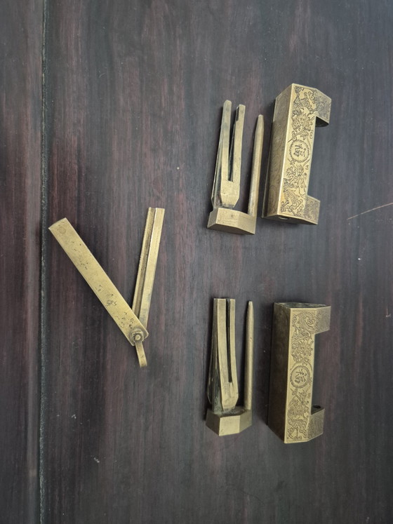Libreria / Armadi contenitori cinese vintage – Legno duro con rilievo di drago – Wood (photo 14 of 14)