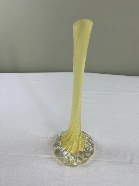 Gedraaide gele kunstglazen soliflores – Vazen, Crystal, Glass, Vintage (photo 5 of 9)