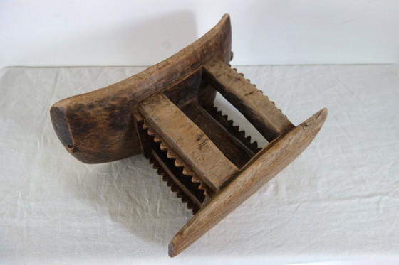 Antique Ashanti stool, Ghana – Wood (photo 13 of 13)
