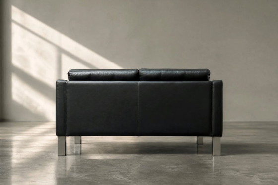 Vintage Deense tweezitsbank van zwart leer uit het midden van de 20e eeuw, Deens modern design, jaren 70 (photo 6 of 24)