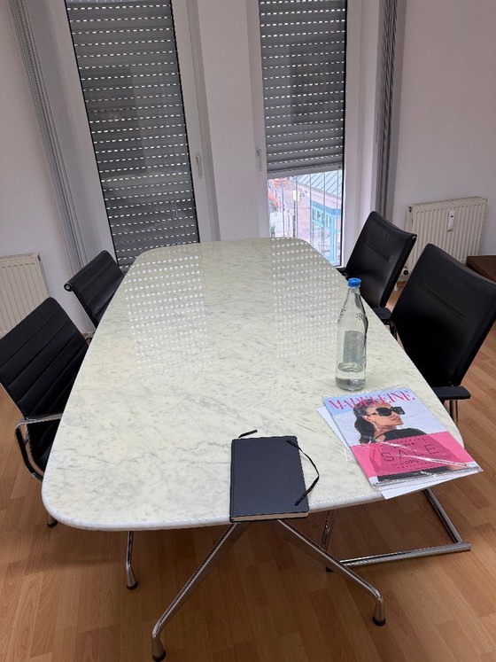 Original Vitra Segmented Table by Charles & Ray Eames – Carrara marble – 200 × 100 cm – design classic (photo 6 of 6)