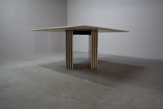 Image 1 of  Esstisch aus Travertin mit skulpturalem Sockel, Italien 1960er Jahre