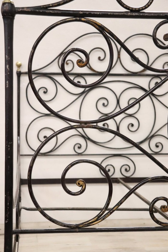 Image 1 of Letto matrimoniale antico in ferro battuto, Italia XIX secolo