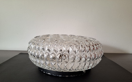 Image 1 of Plafonnier massif en verre « S » Flower des années 1970