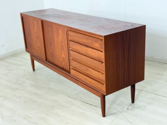 Image 1 of Deens teakhouten dressoir van HP Hansen – Woonkamerkast in mid-century stijl uit de jaren 60