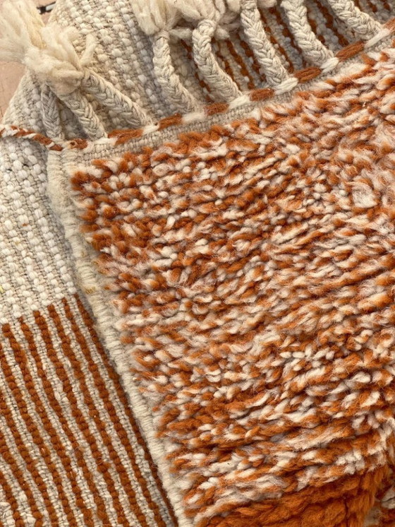 Image 1 of Tapis marocain traditionnel en laine 250cmx150cm