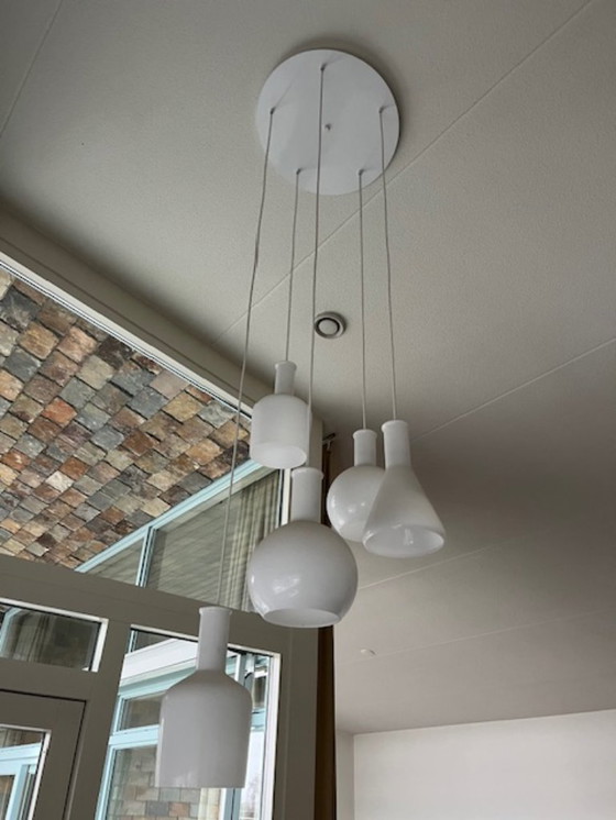 Image 1 of Plafonnier majestueux avec 5 abat-jour différents