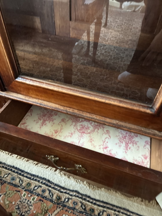 Antique Display cabinet with glass doors and drawers – Wood (photo 2 of 5)
