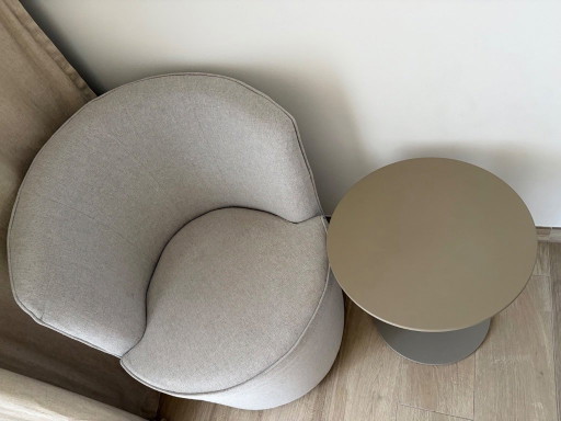 Poltrona Le Comfort + tavolino Bontempi